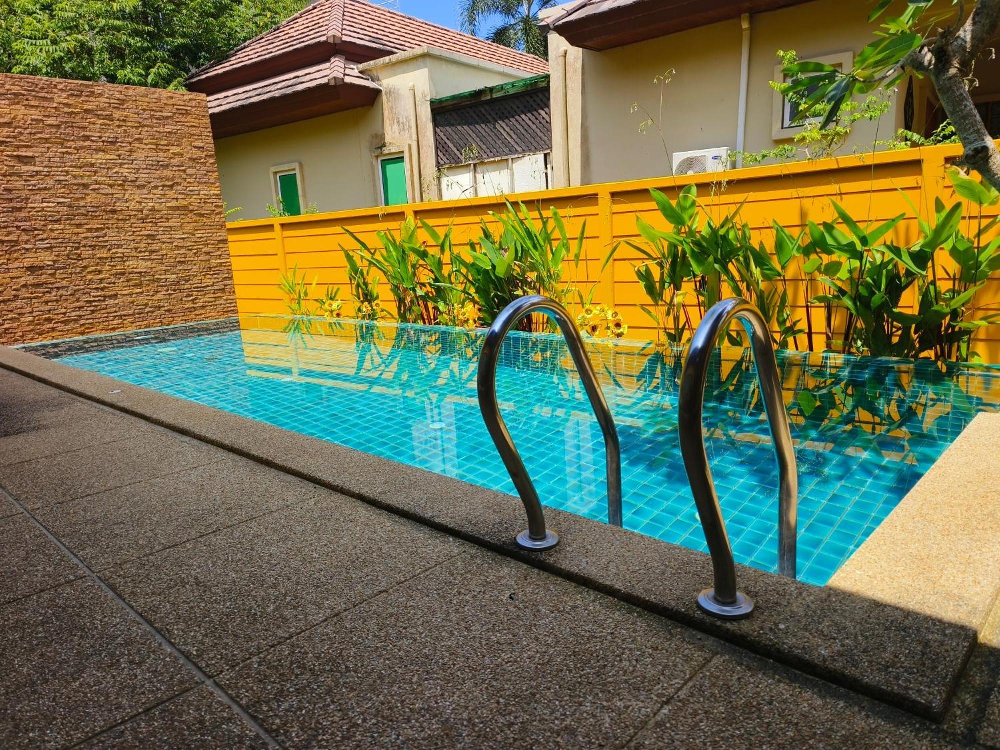 Karon Pool Villa 卡伦3卧泳池别墅 Dış mekan fotoğraf